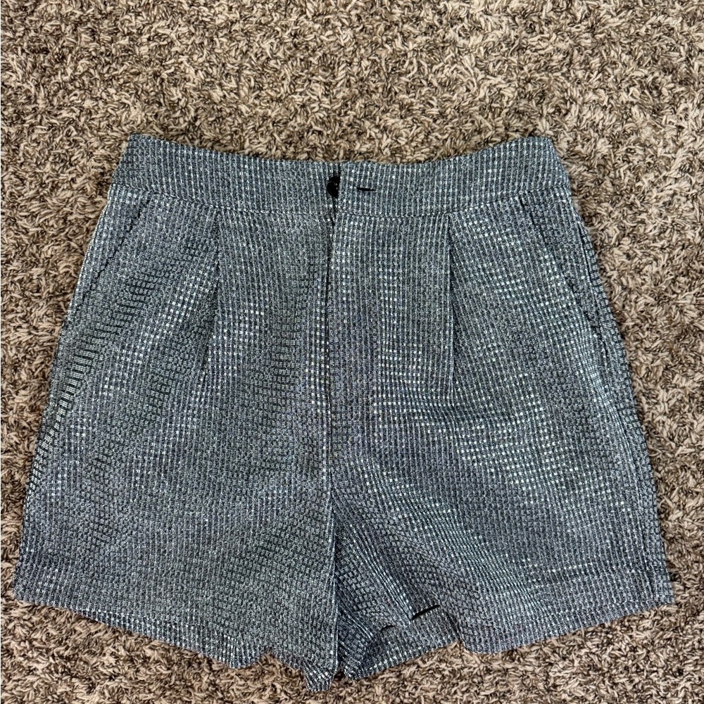 Sans Souci Gray Bermuda Shorts High-Waisted Tailored